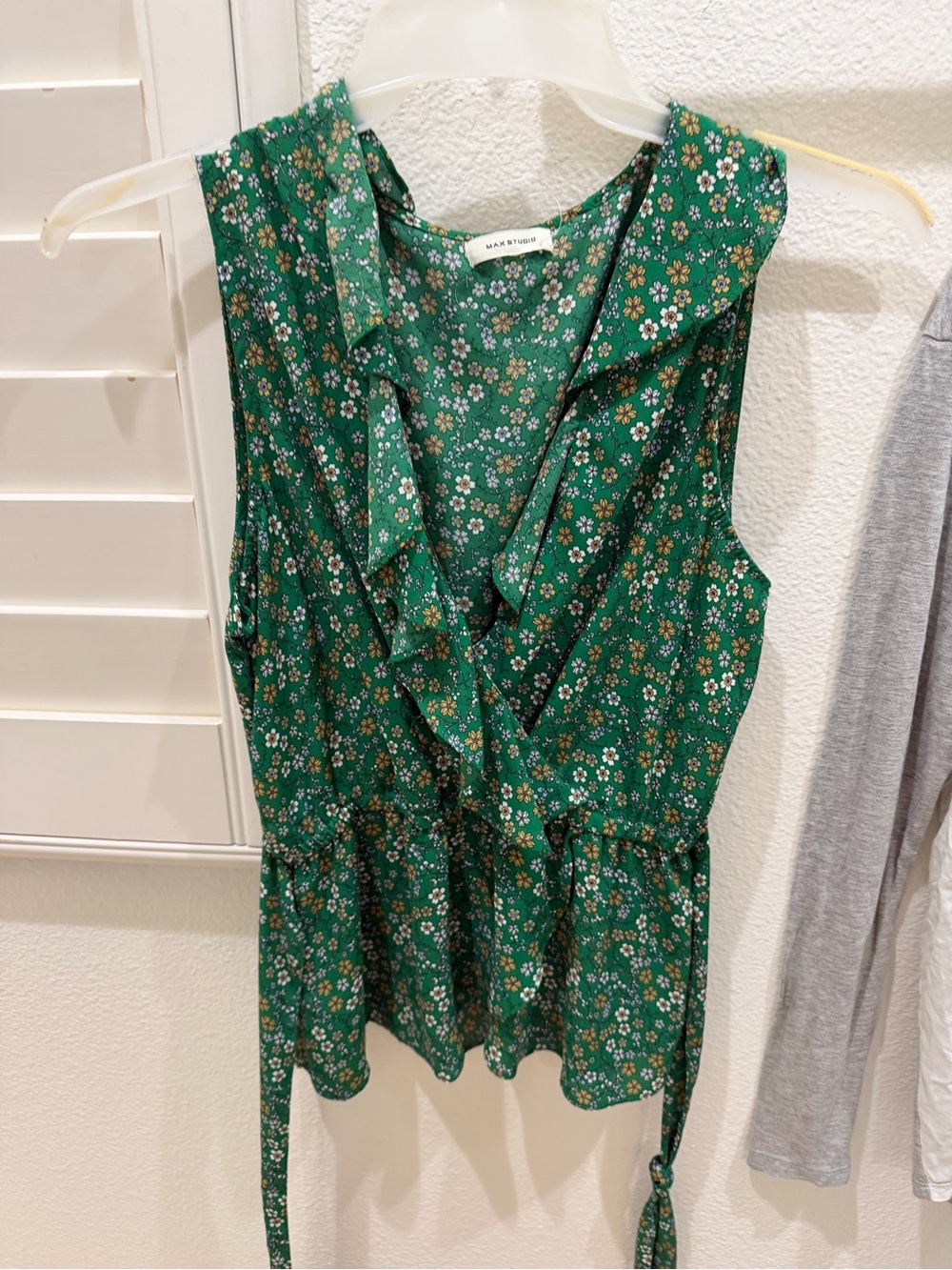 Max Studio Green Floral Ruffle Tie-Front Camisole